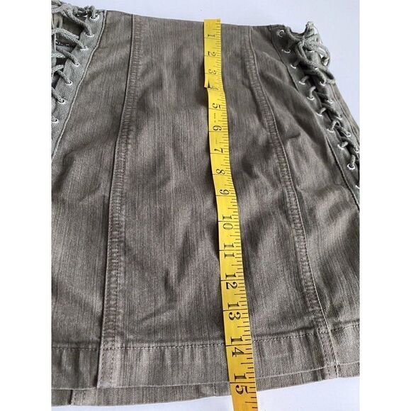 Carmar LF Brand Lace Up Mini Jean Olive Green Skirt Women’s Sz 25 - Picture 6 of 10